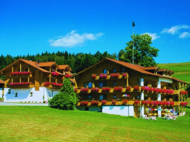 Pension Weghof Mit Gasthaus Böbrach Exterior foto