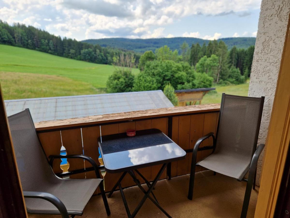 Pension Weghof Mit Gasthaus Böbrach Exterior foto