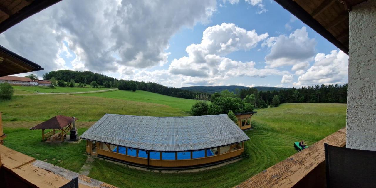 Pension Weghof Mit Gasthaus Böbrach Exterior foto